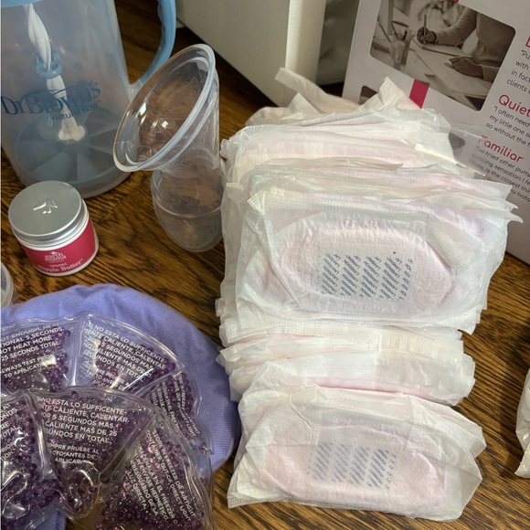 Breastfeeding Accessory - Picture 4 of 4